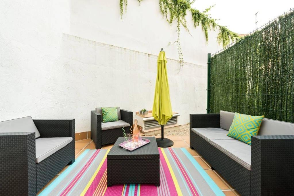 Appartamento Chamberi Con Jardin A By Regalatemadrid Esterno foto